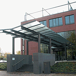 'Fchergebude', Haupteingang
